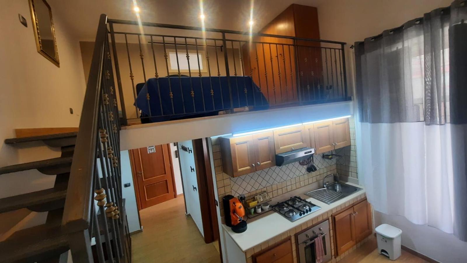 White Home Quartieri Spagnoli เนเปิลส์ ภายนอก รูปภาพ
